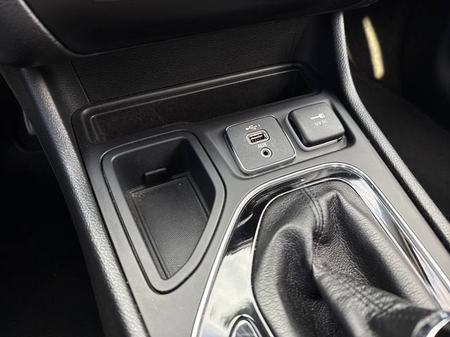 2021 Jeep Cherokee Altitude