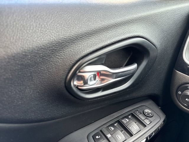 2021 Jeep Cherokee Altitude