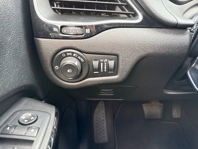 2021 Jeep Cherokee Altitude