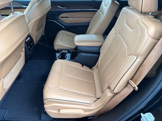 2023 Jeep Grand Cherokee L Summit