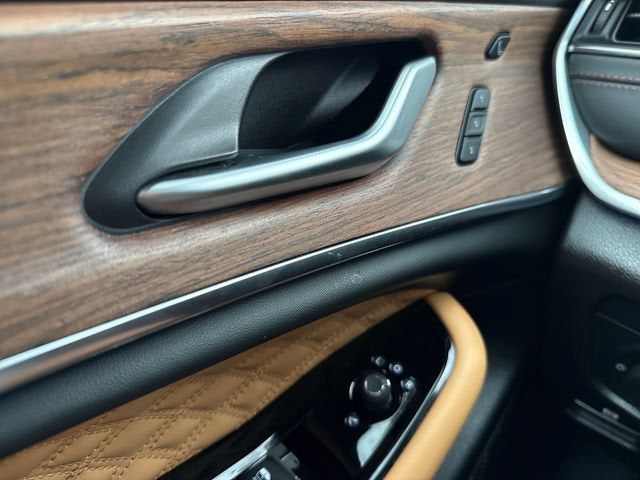 2023 Jeep Grand Cherokee L Summit