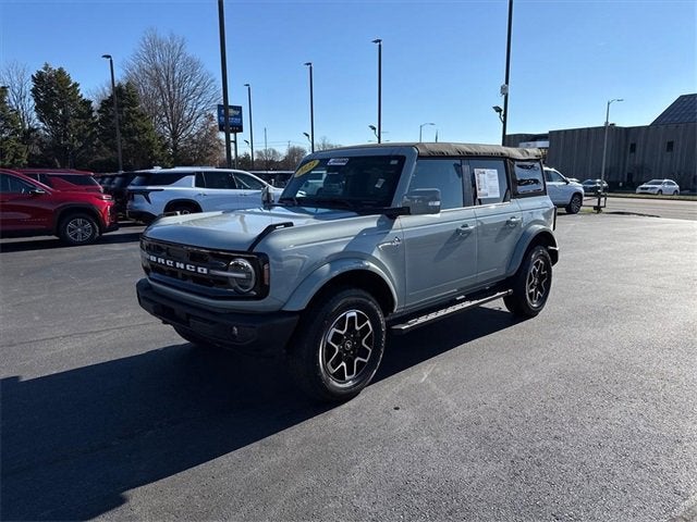 2023 Ford Bronco Base