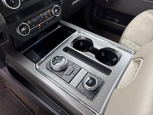 2020 Ford Expedition Max XLT