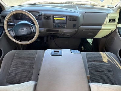 2001 Ford Super Duty F-350 SRW XL