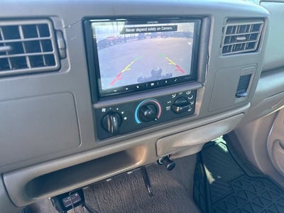 2001 Ford Super Duty F-350 SRW XL