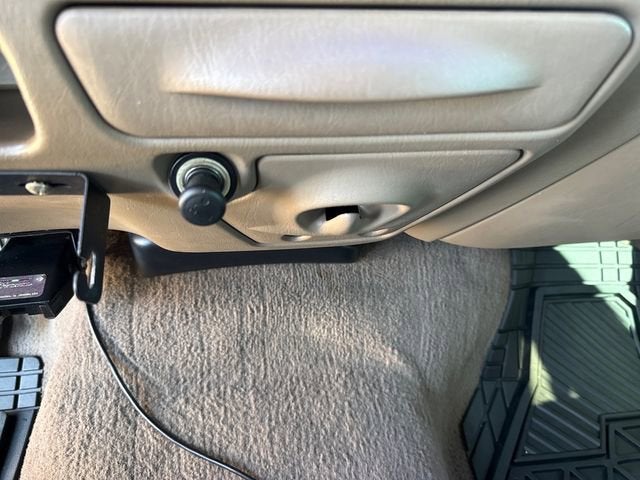 2001 Ford Super Duty F-350 SRW XL