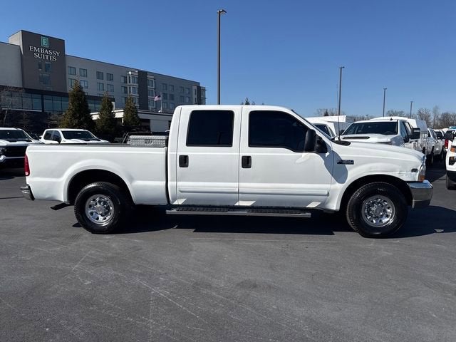 2001 Ford Super Duty F-350 SRW XL