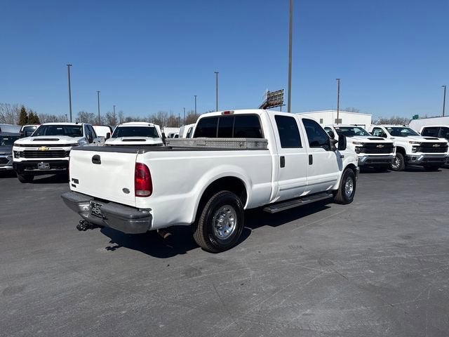 2001 Ford Super Duty F-350 SRW XL