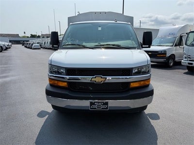 2024 Chevrolet Express Cutaway 3500 1WT