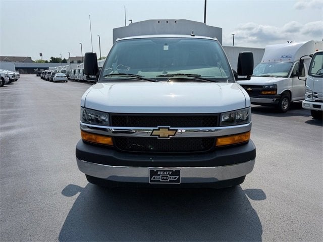 2024 Chevrolet Express Cutaway 3500 1WT