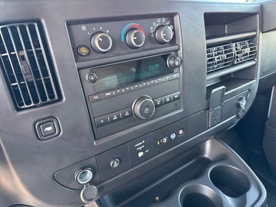 2025 Chevrolet Express Cutaway 3500 1WT