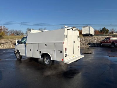 2025 Chevrolet Express Cutaway 3500 1WT