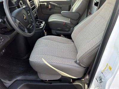2025 Chevrolet Express Cutaway 3500 1WT