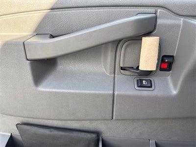 2025 Chevrolet Express Cutaway 3500 1WT