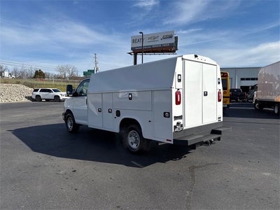 2025 Chevrolet Express Cutaway 3500 1WT