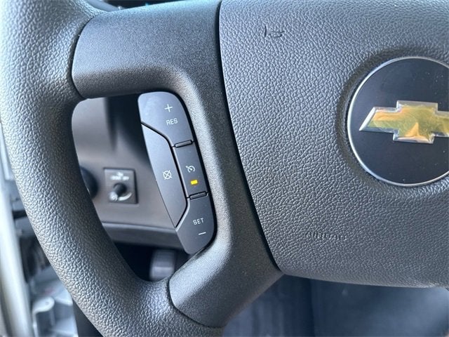 2024 Chevrolet Express Cutaway 3500 1WT