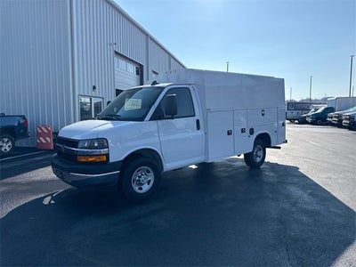 2024 Chevrolet Express Cutaway 3500 1WT