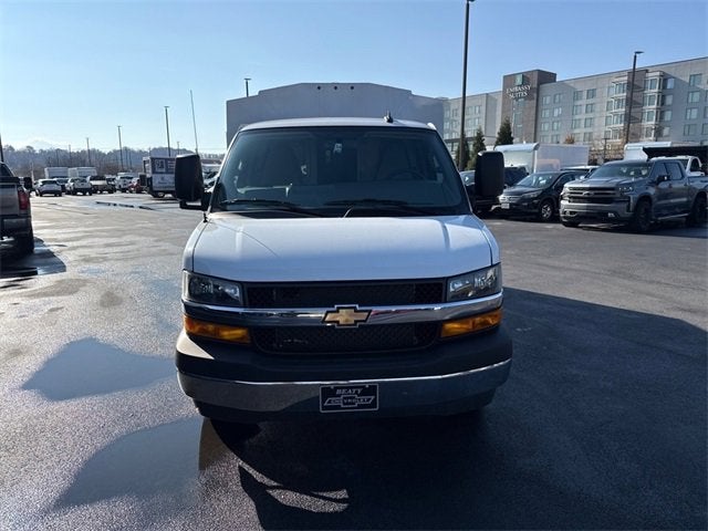 2024 Chevrolet Express Cutaway 3500 1WT