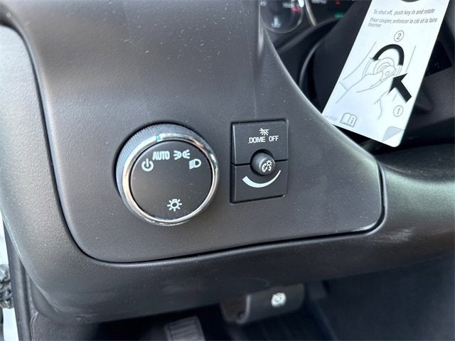 2025 Chevrolet Express Cutaway 3500 1WT