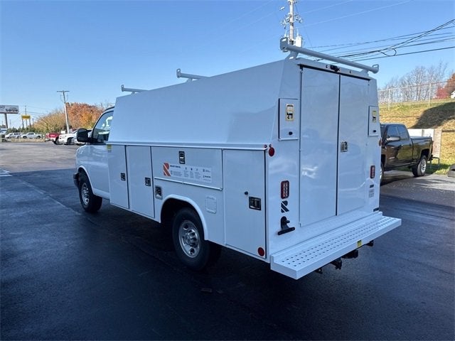 2025 Chevrolet Express Cutaway 3500 1WT