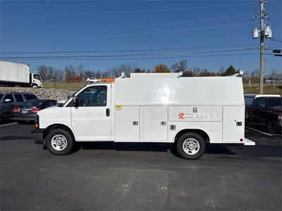 2025 Chevrolet Express Cutaway 3500 1WT