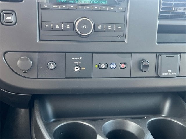 2025 Chevrolet Express Cutaway 3500 1WT