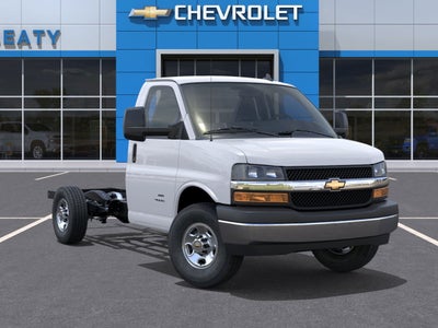 2025 Chevrolet Express Cutaway 3500 1WT