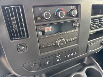 2025 Chevrolet Express Cutaway 3500 1WT
