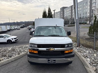 2025 Chevrolet Express Cutaway 3500 1WT