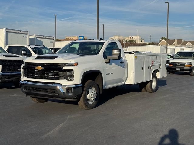 2025 Chevrolet Silverado 3500 HD Chassis Cab Work Truck