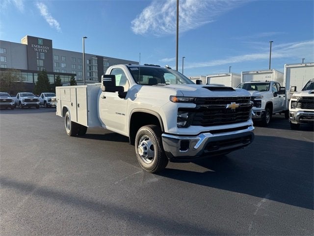 2025 Chevrolet Silverado 3500 HD Chassis Cab Work Truck