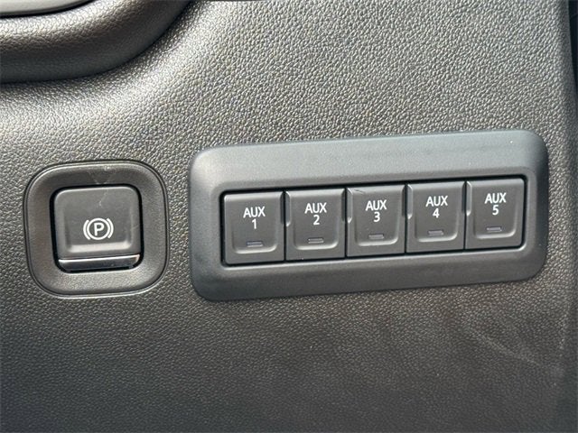 2025 Chevrolet Silverado 3500 HD Chassis Cab Work Truck