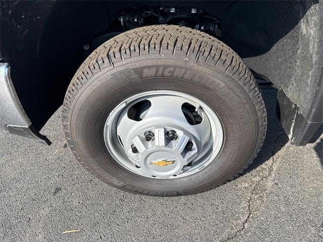 2025 Chevrolet Silverado 3500 HD Chassis Cab Work Truck