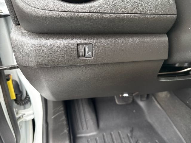 2024 Chevrolet Colorado WT