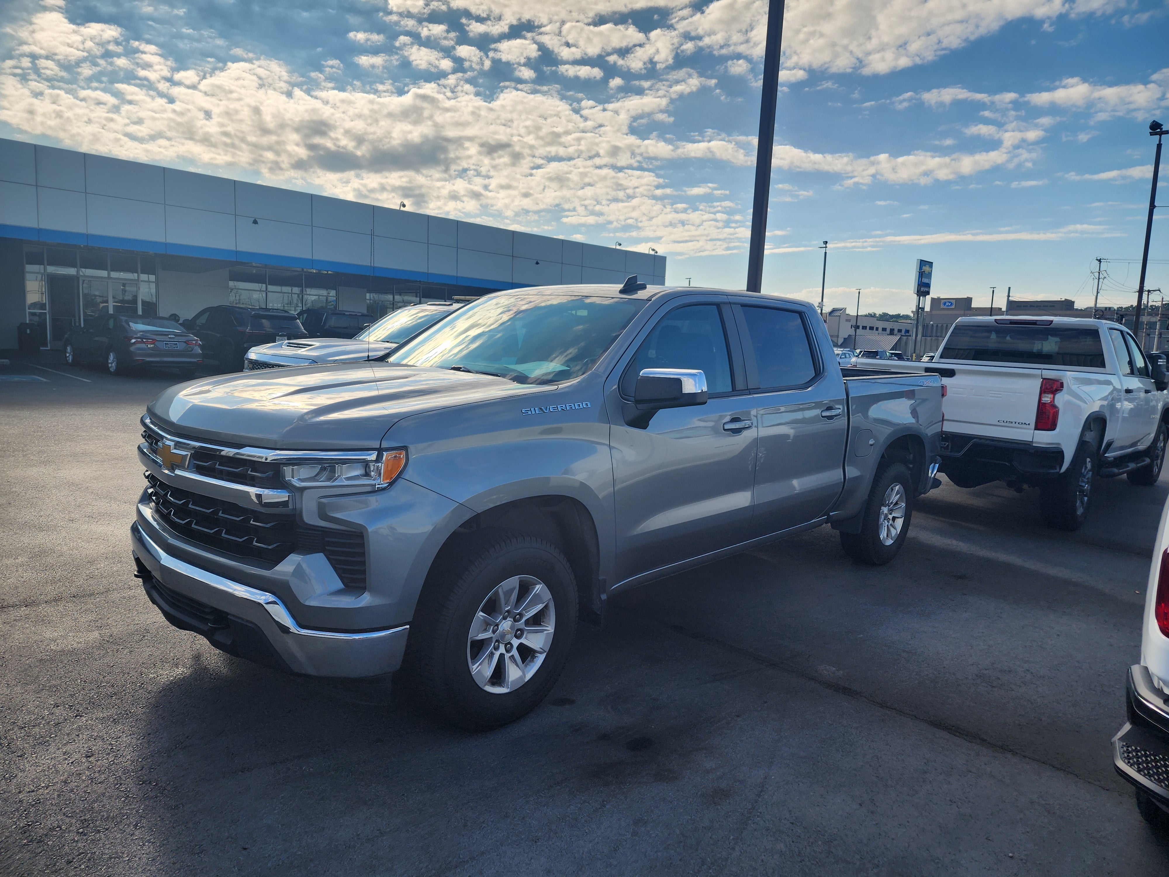2023 Chevrolet Silverado 1500 LT