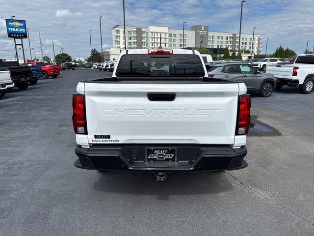 2025 Chevrolet Colorado WT/LT