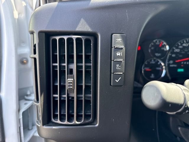 2024 Chevrolet Express Cargo 2500 WT