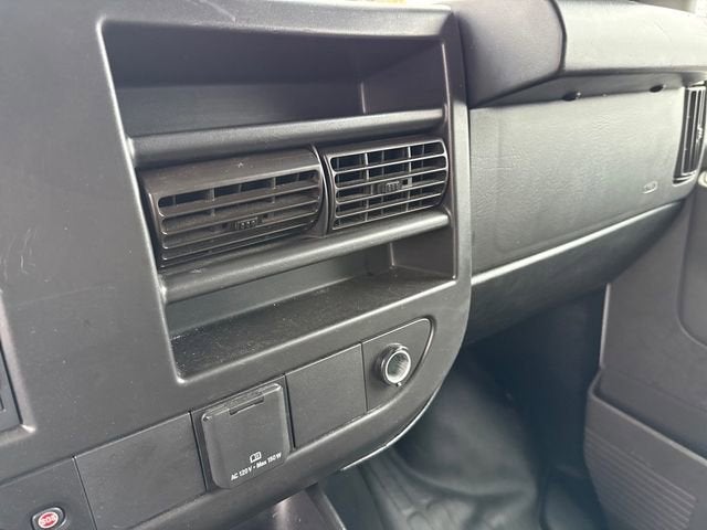 2022 Chevrolet Express Cargo 2500 WT