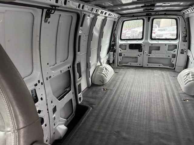 2022 Chevrolet Express Cargo 2500 WT