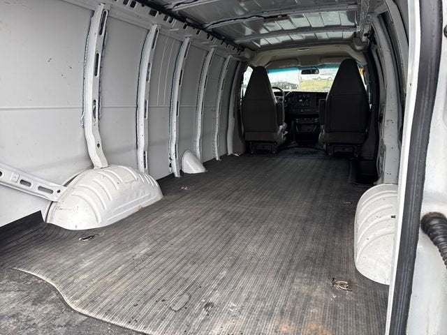 2022 Chevrolet Express Cargo 2500 WT