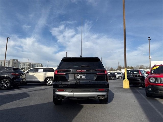 2025 GMC Acadia Elevation
