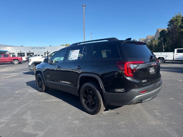 2023 GMC Acadia AT4