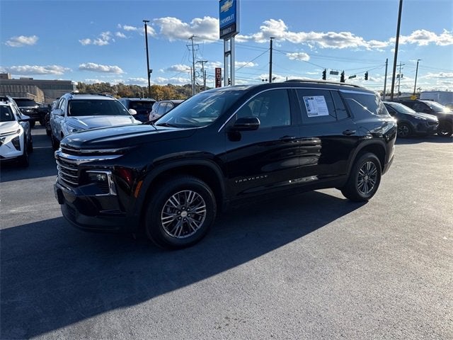 2025 Chevrolet Traverse LT
