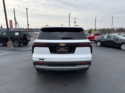 2025 Chevrolet Traverse LT