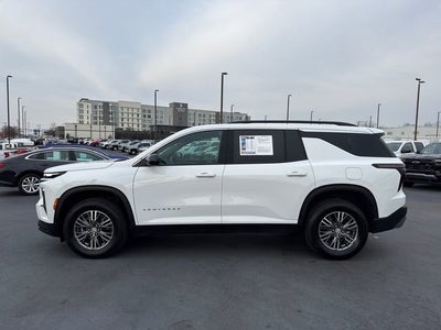 2025 Chevrolet Traverse LT