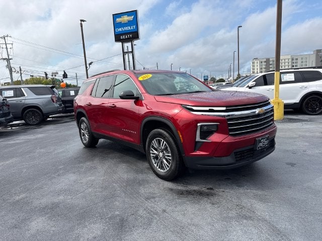 2025 Chevrolet Traverse LT