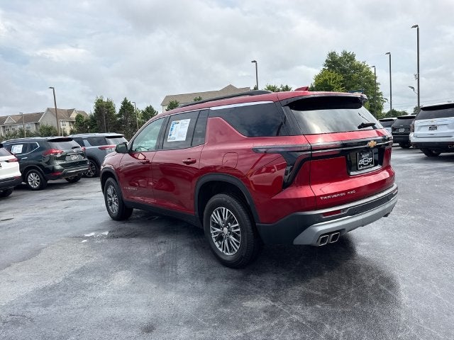 2025 Chevrolet Traverse LT
