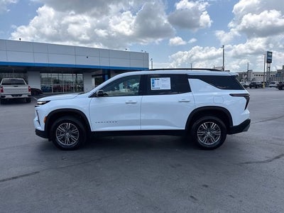 2025 Chevrolet Traverse LT