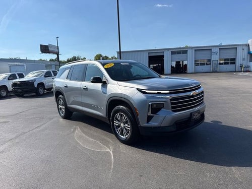 2025 Chevrolet Traverse LT