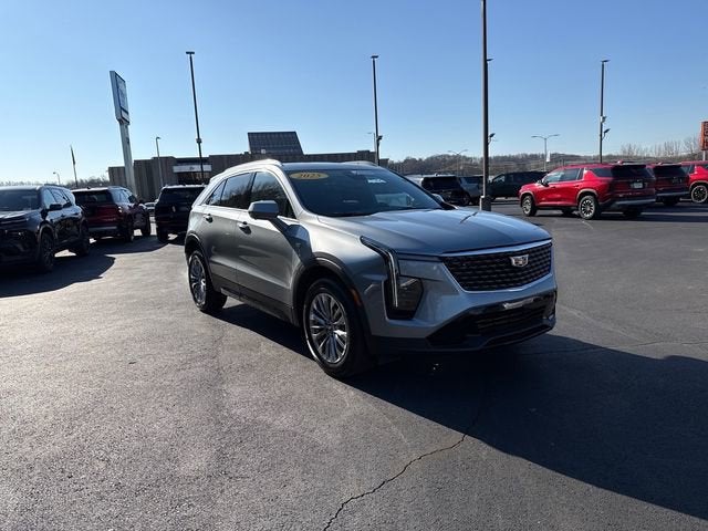 2025 Cadillac XT4 Premium Luxury